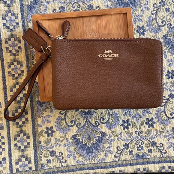 Coach Leather Double Zip Wristlet in Light Saddle - Picture 1 of 17